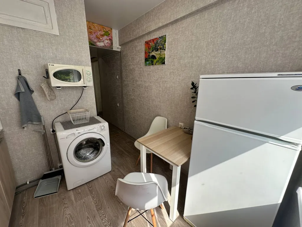 Квартира двухкомнатная на улице Предтеченской, 56 м², Великий Новгород — кухня, фото 3