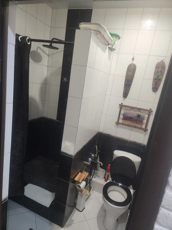 Студия однокомнатная на улице Тростниковой, 32 м², Сириус — ванная комната, фото 2