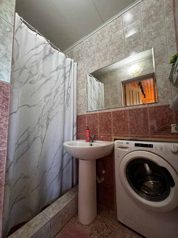 Квартира двухкомнатная на улице Кавказской, 65 м², Геленджик — фото 8