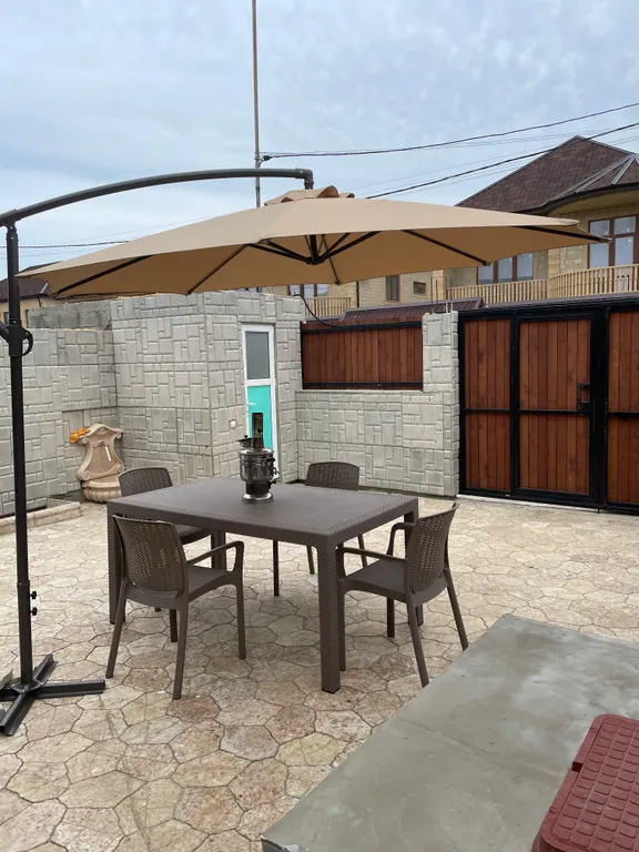 Домик возле моря