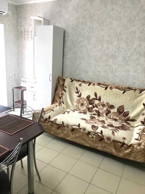 Квартира однокомнатная в переулке Большом Садовом, 38 м², Таганрог — фото 8