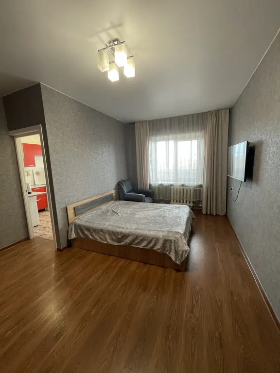 Квартира однокомнатная в Свердловском, 33 м², Иркутск — спальня, фото 3