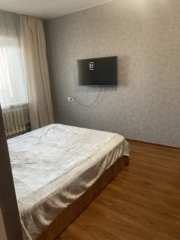 Квартира однокомнатная в Свердловском, 33 м², Иркутск — спальня, фото 4
