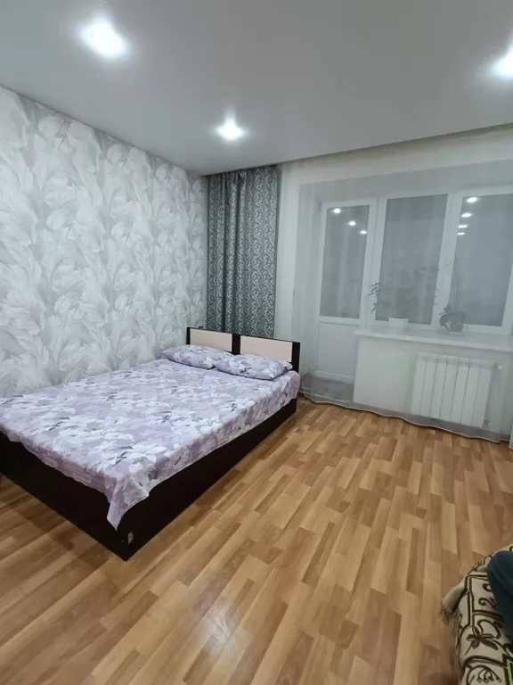 Квартира однокомнатная на проспекте Тракторостроителее, 35 м², Чебоксары — спальня, фото 3