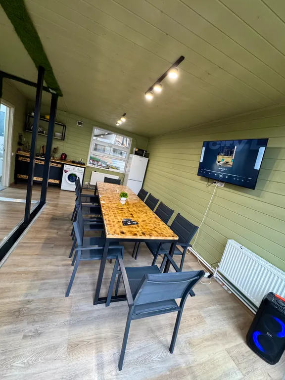 Барнхаус горах Осетии с бассейном и баней