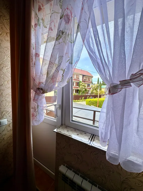 На Тюльпанов — территория