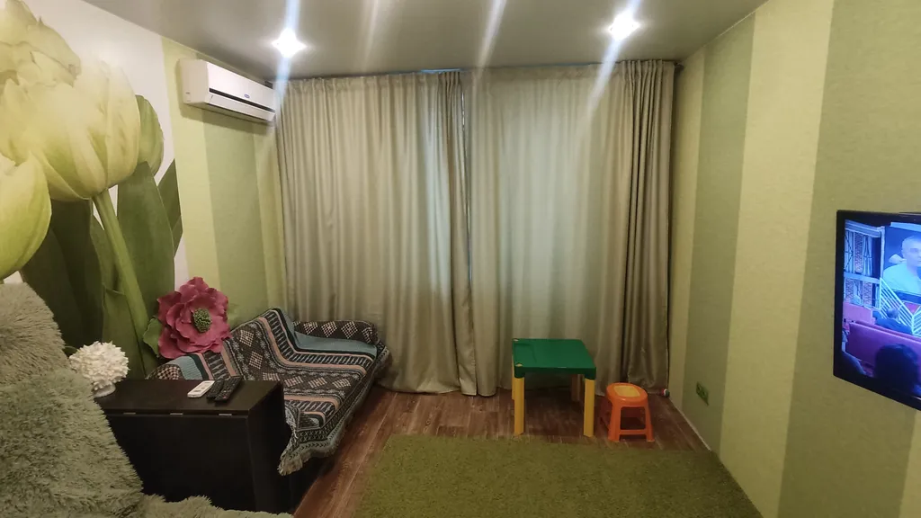 Квартира однокомнатная на бульваре Ивана Финютина, 35 м², Самара — спальня, фото 2