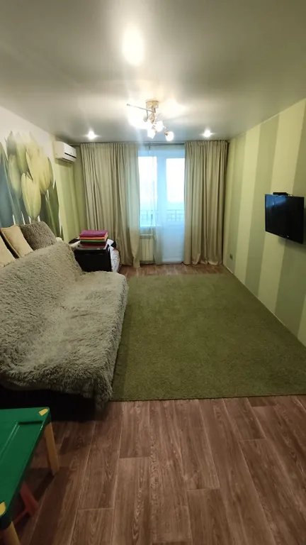 Квартира однокомнатная на бульваре Ивана Финютина, 35 м², Самара — спальня, фото 8