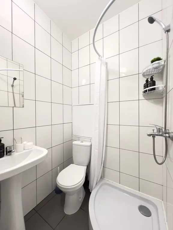Квартира однокомнатная на бульваре Зелёных Аллеях, 15 м², Видное — ванная комната, фото 2