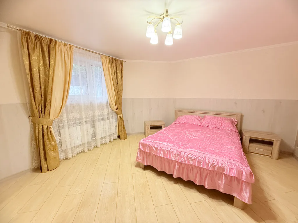 Квартира двухкомнатная на улице Майской, 73 м², Ессентуки — фото 13