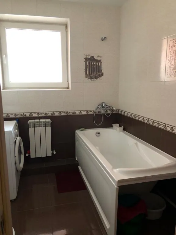 Квартира двухкомнатная на улице Майской, 73 м², Ессентуки — фото 6