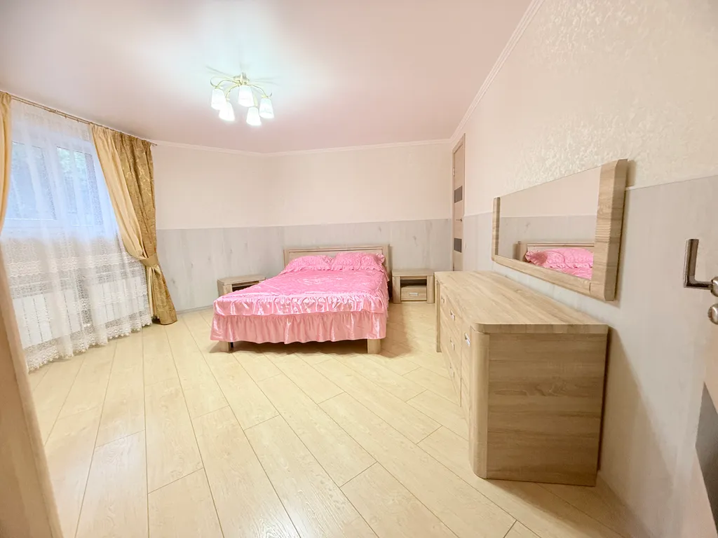 Квартира двухкомнатная на улице Майской, 73 м², Ессентуки — фото 8