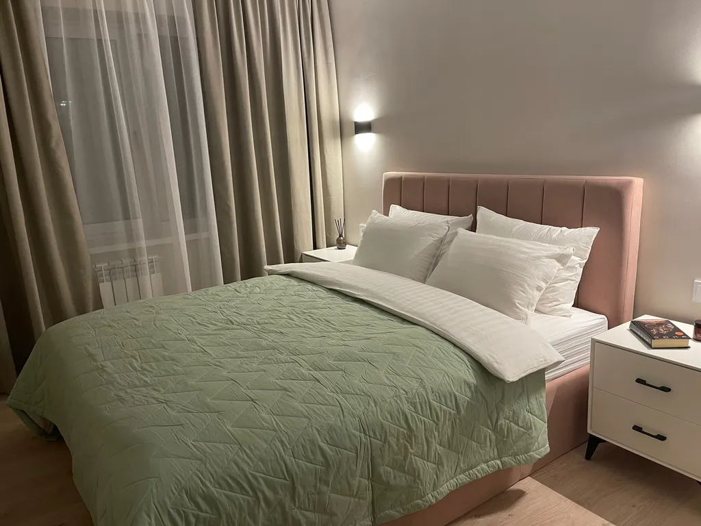 Квартира двухкомнатная в Фрунзенском, 47 м², Владивосток — спальня, фото 3