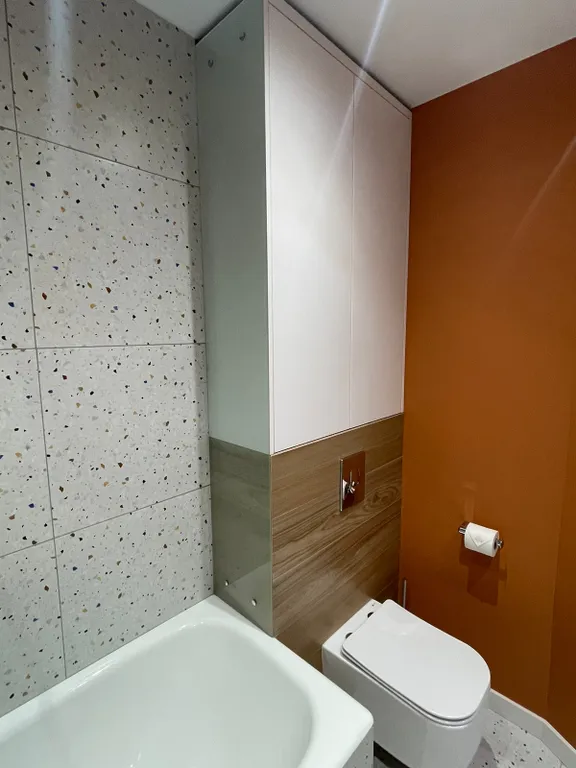 Квартира двухкомнатная в Фрунзенском, 47 м², Владивосток — ванная комната, фото 5