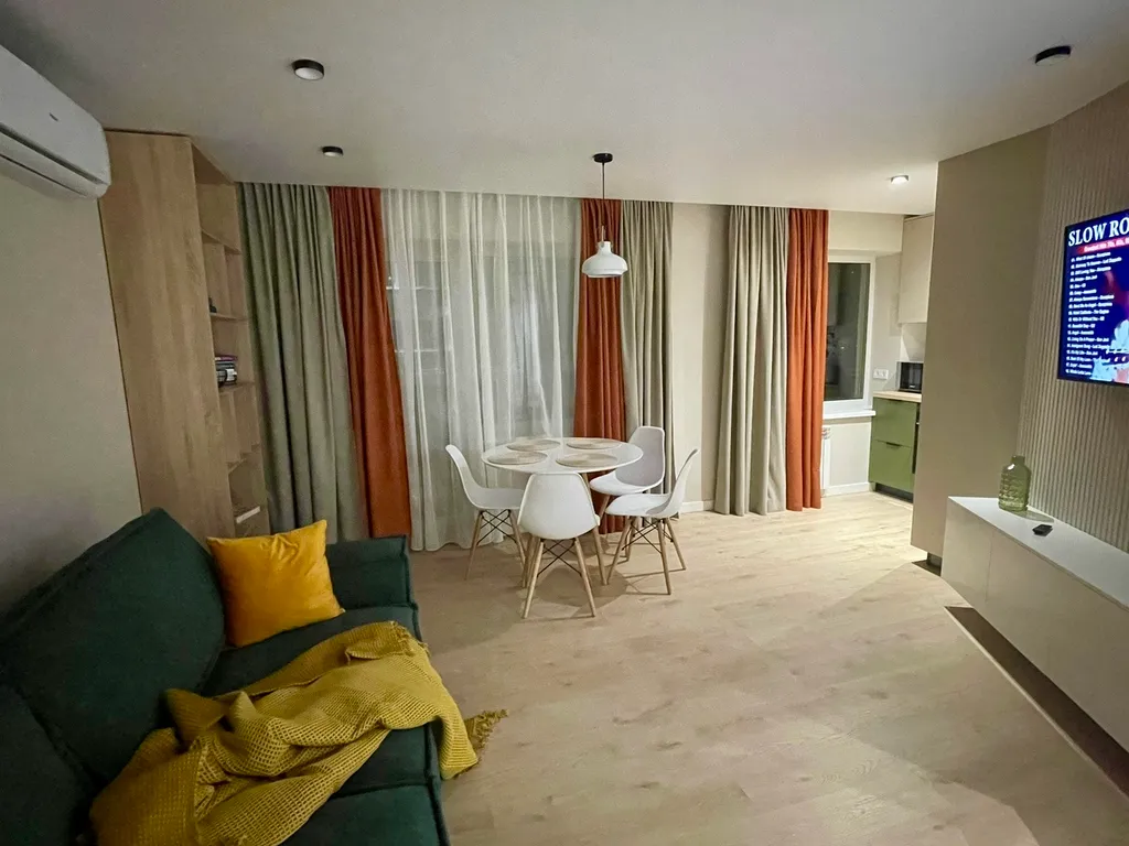 Квартира двухкомнатная в Фрунзенском, 47 м², Владивосток — кухня, фото 4