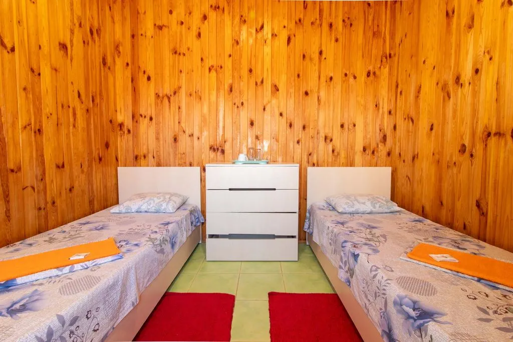 Двухместный номер с 2 отдельными кроватями 6к стандарт