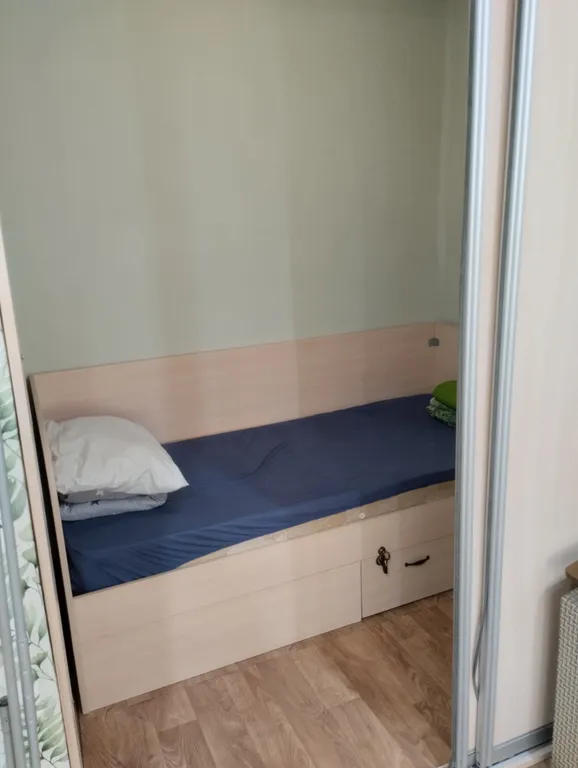 Квартира однокомнатная в Дзержинском, 35 м², Волгоград — спальня, фото 4