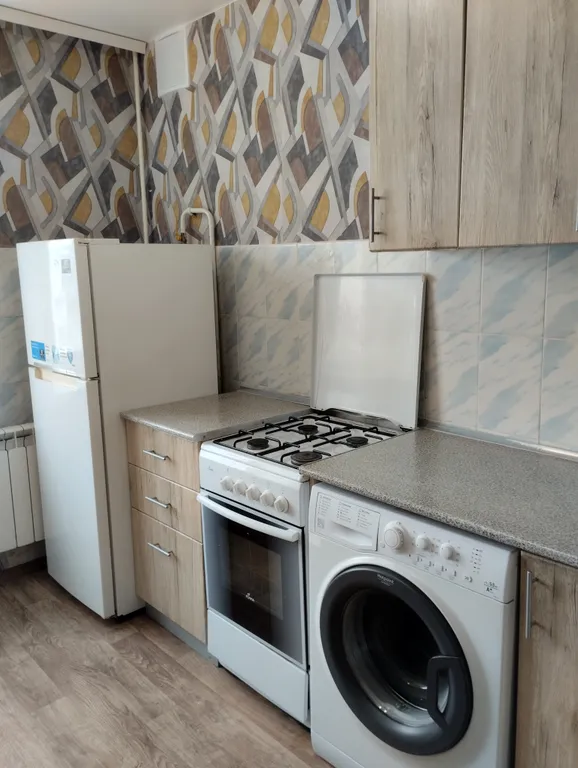 Квартира однокомнатная в Дзержинском, 35 м², Волгоград — кухня, фото 2