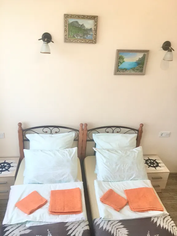 Дом 5-местный на улице Алексеи Ганского, 50 м², Симеиз — фото 20