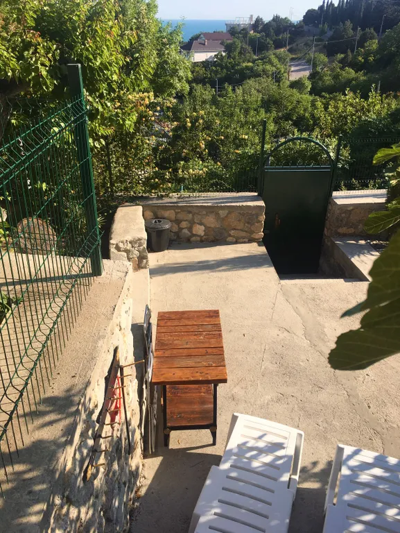 Дом 5-местный на улице Алексеи Ганского, 50 м², Симеиз — фото 5