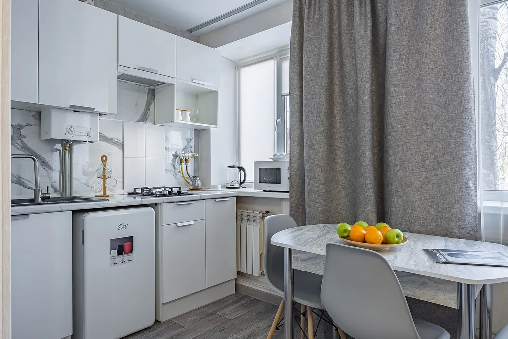 Квартира двухкомнатная у метро Московская, 40 м², Нижний Новгород — кухня, фото 2