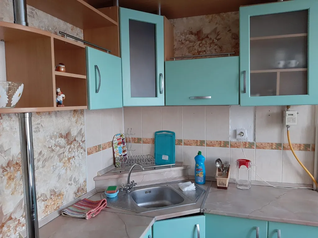 Квартира двухкомнатная в Красноармейском, 51 м², Волгоград — кухня, фото 2