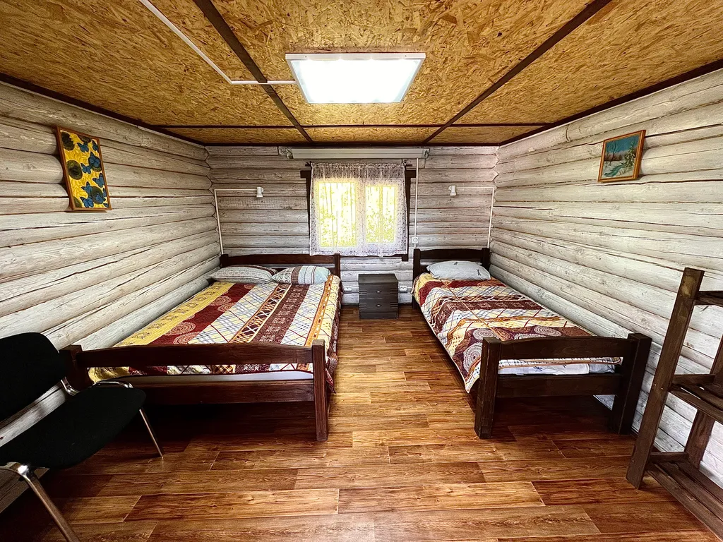 Двухместный номер с 2 отдельными кроватями дом комфорт — Красный камень, фото 3 из 5