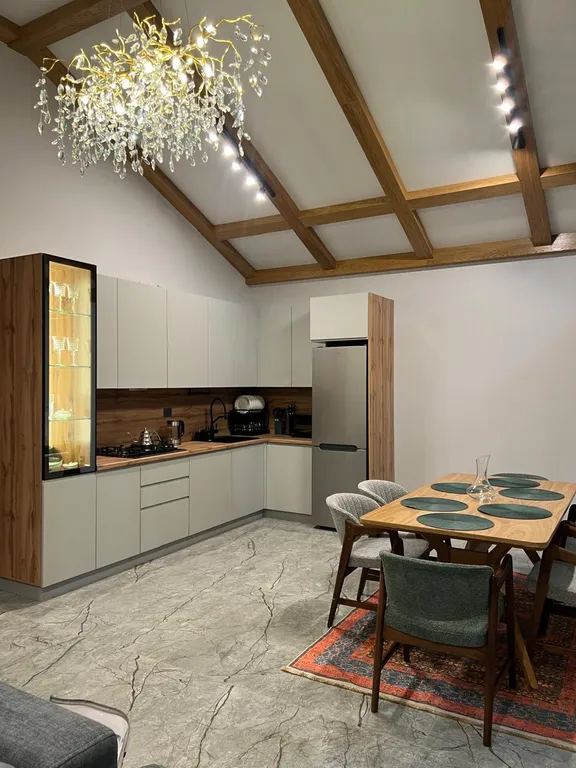 Коттедж 6-местный на улице Тургенева, 90 м², Избербаш — кухня, фото 7
