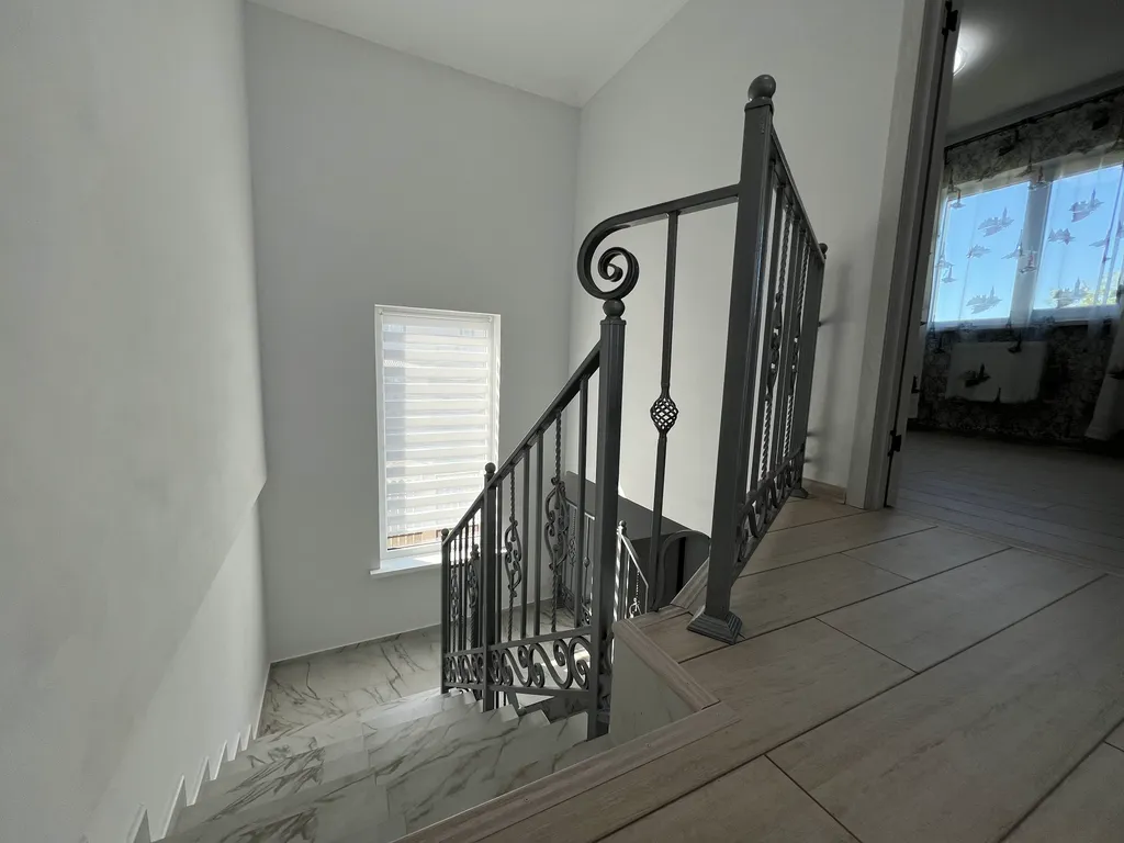 Коттедж 8-местный в микрорайоне Персиковом саде, 120 м², Геленджик — фото 12