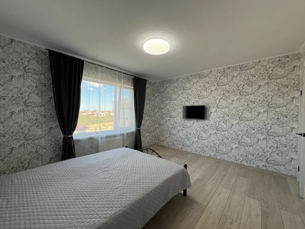 Коттедж 8-местный в микрорайоне Персиковом саде, 120 м², Геленджик — фото 18