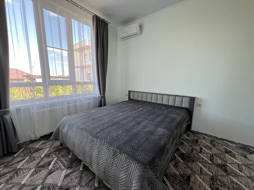 Коттедж 8-местный в микрорайоне Персиковом саде, 120 м², Геленджик — фото 2