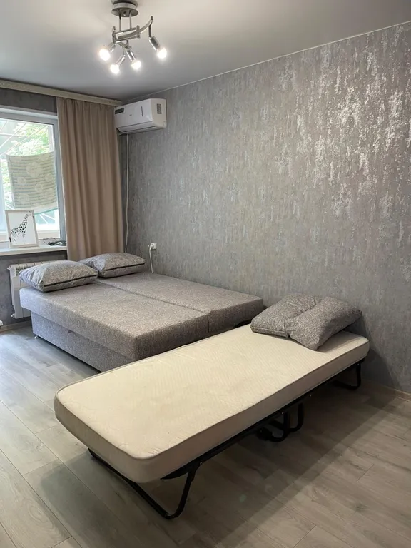 Квартира однокомнатная в Ленинском, 35 м², Владивосток — спальня, фото 4