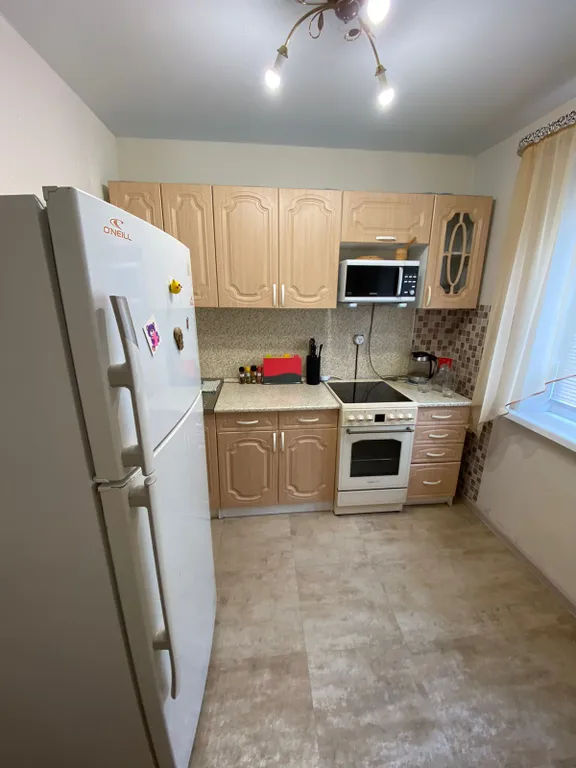 Квартира однокомнатная в Ленинском, 35 м², Владивосток — кухня, фото 2