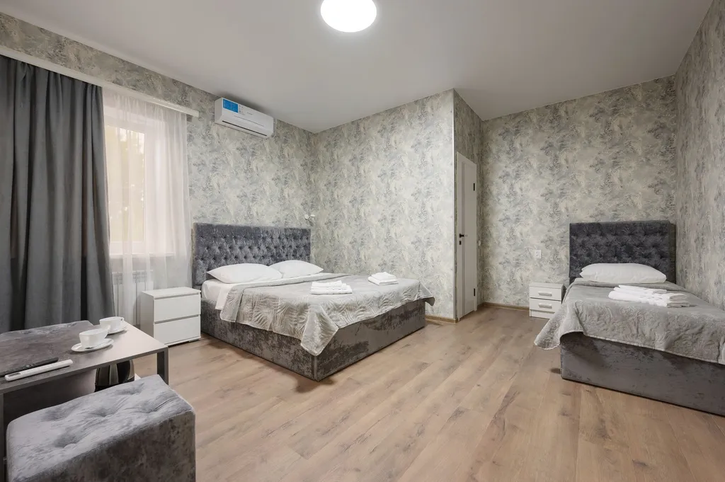 Полулюкс — Сам пришёл, фото 1 из 4