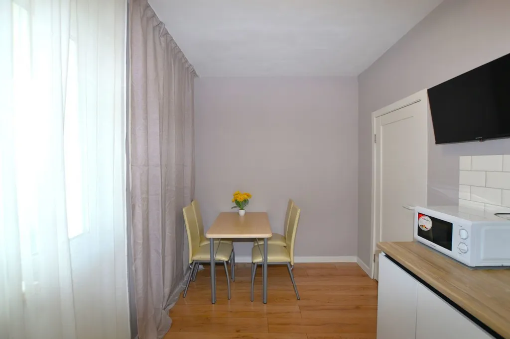 Квартира однокомнатная в Советском, 51 м², Красноярск — кухня