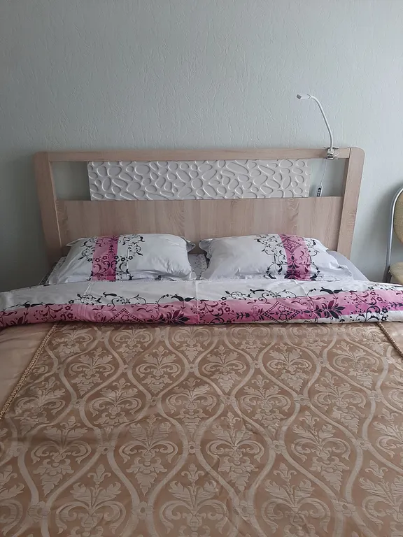 Квартира двухкомнатная на улице Кирова, 65 м², Иноземцево — спальня, фото 8