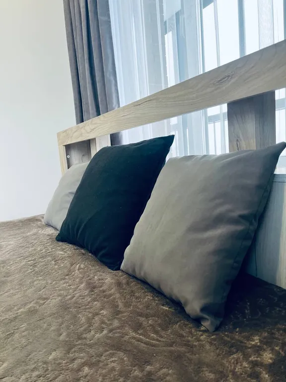 Квартира однокомнатная в Октябрьском, 44 м², Иркутск — спальня, фото 3