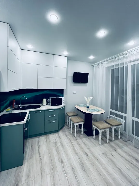 Квартира однокомнатная в Октябрьском, 44 м², Иркутск — кухня