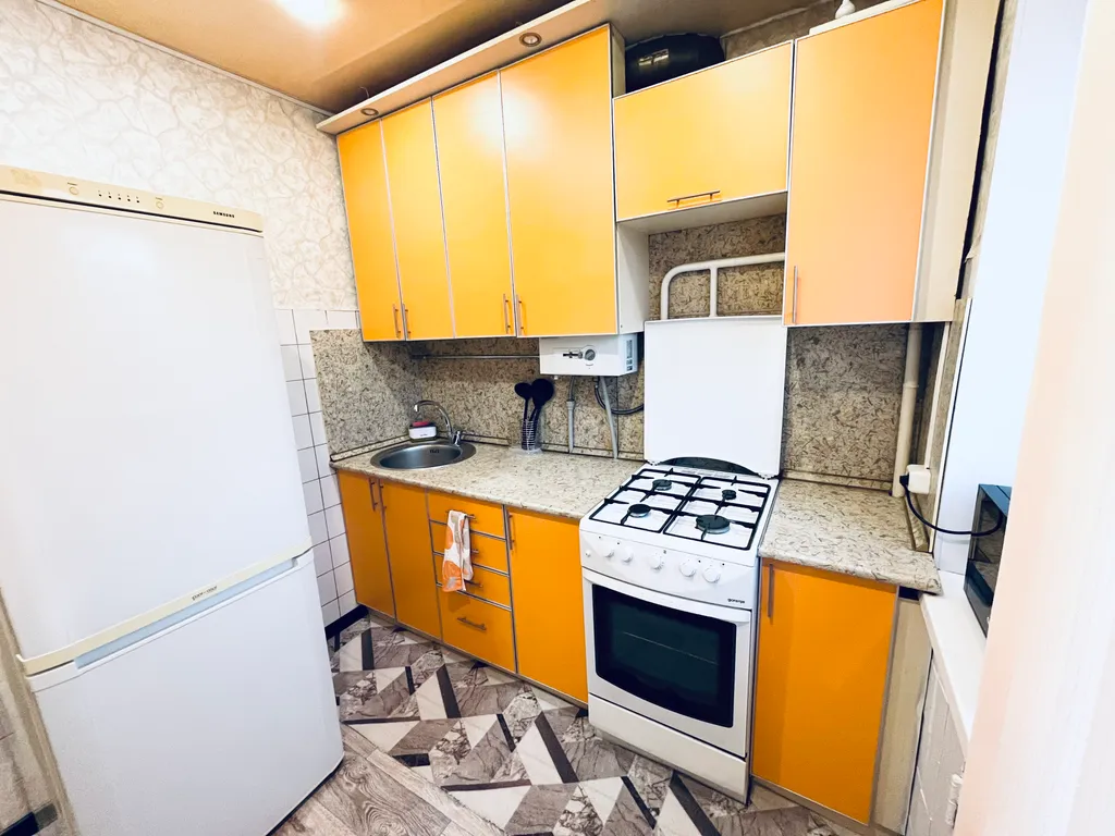 Квартира однокомнатная на проспекте Ленина, 31 м², Дзержинск — кухня, фото 2