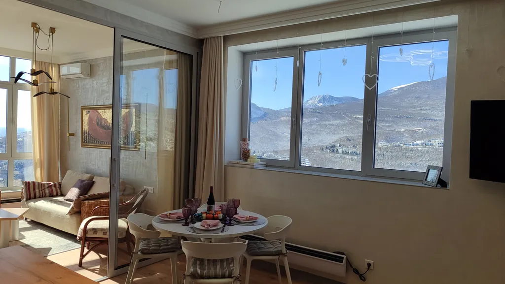 Апартаменты трёхкомнатные на улице Сергеева-Ценского, 60 м², Алушта — фото 15