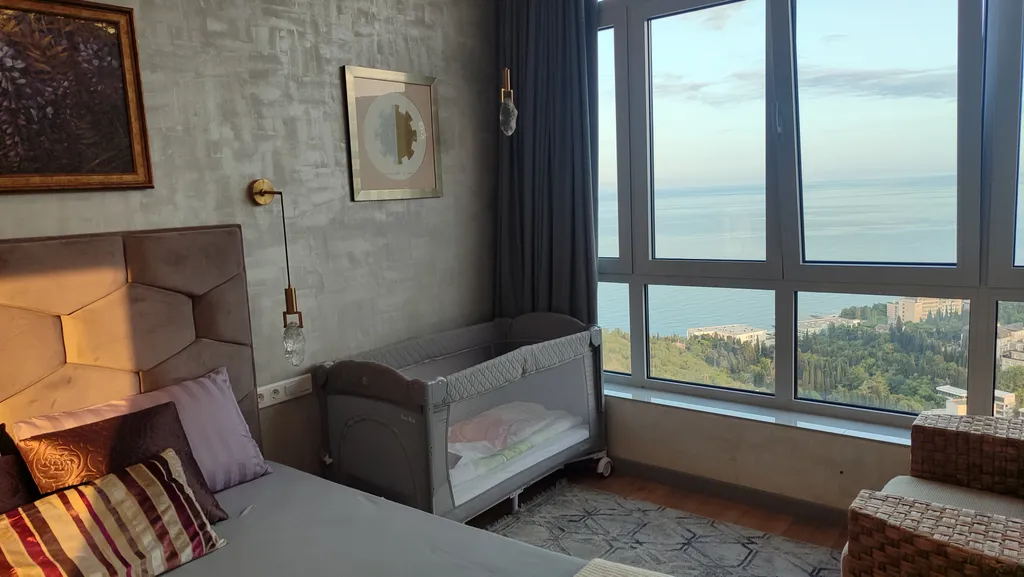Апартаменты трёхкомнатные на улице Сергеева-Ценского, 60 м², Алушта — фото 19