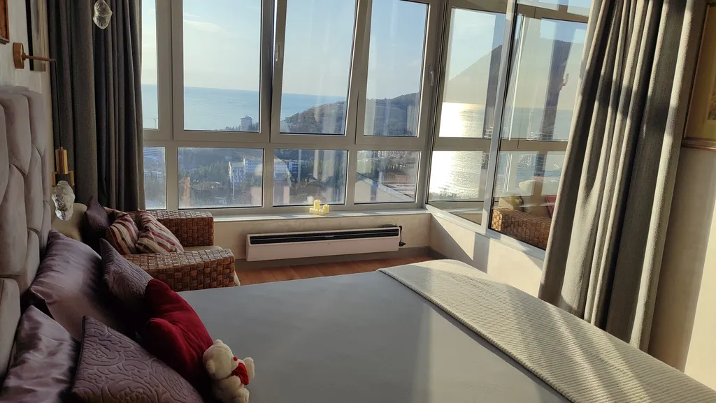 Апартаменты трёхкомнатные на улице Сергеева-Ценского, 60 м², Алушта — фото 8