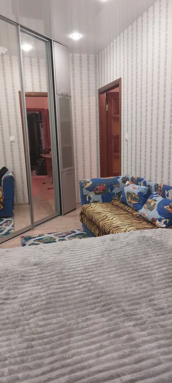 Квартира двухкомнатная у Площади Габдуллы Тукая, в Вахитовском, 46 м², Казань — спальня, фото 2