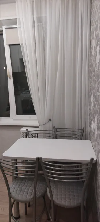 Квартира двухкомнатная у Площади Габдуллы Тукая, в Вахитовском, 46 м², Казань — кухня, фото 3