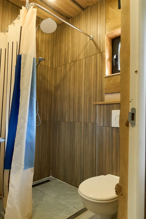 Дом 3-местный на территории деревни Косалме, 40 м², Петрозаводск — ванная комната, фото 4