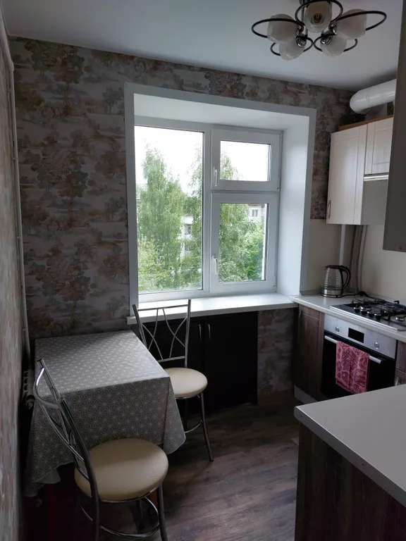 Квартира двухкомнатная на улице Парковой, 45 м², Великий Новгород — фото 13