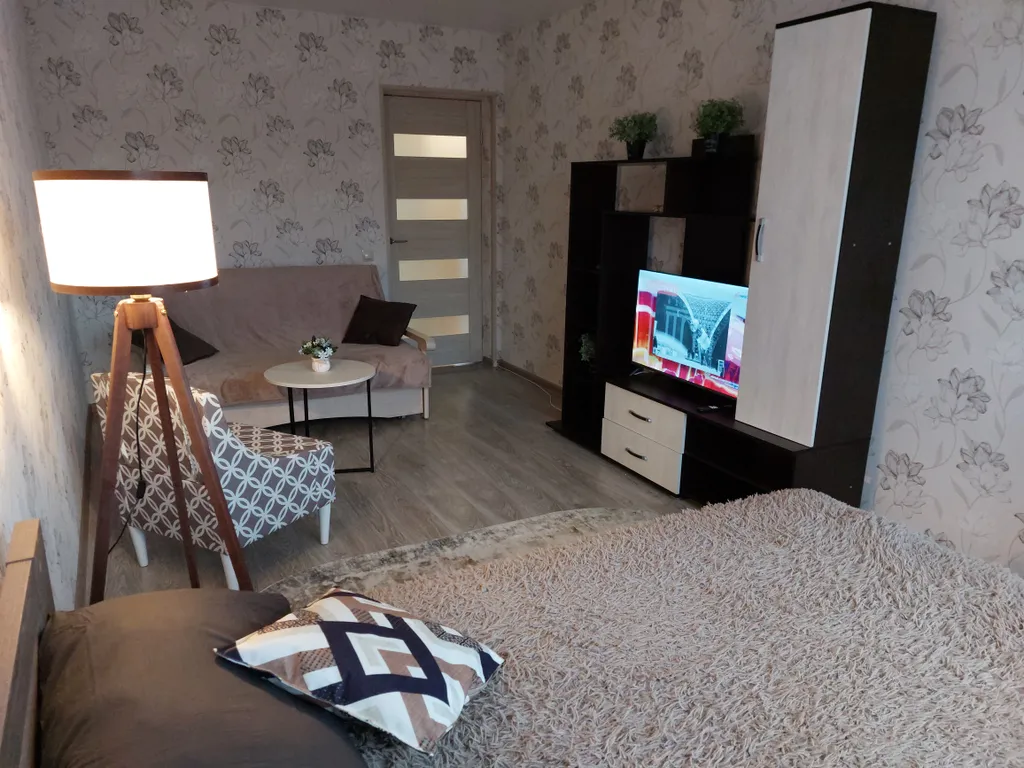 Квартира двухкомнатная на улице Парковой, 45 м², Великий Новгород — фото 3