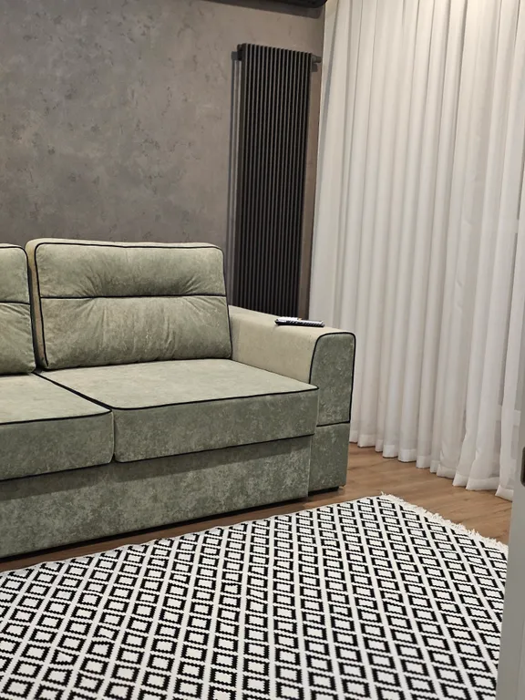 Квартира однокомнатная в Дзержинском, 40 м², Волгоград — спальня, фото 5