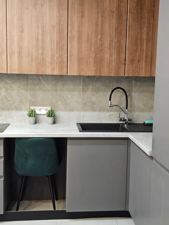 Квартира однокомнатная в Дзержинском, 40 м², Волгоград — кухня, фото 10