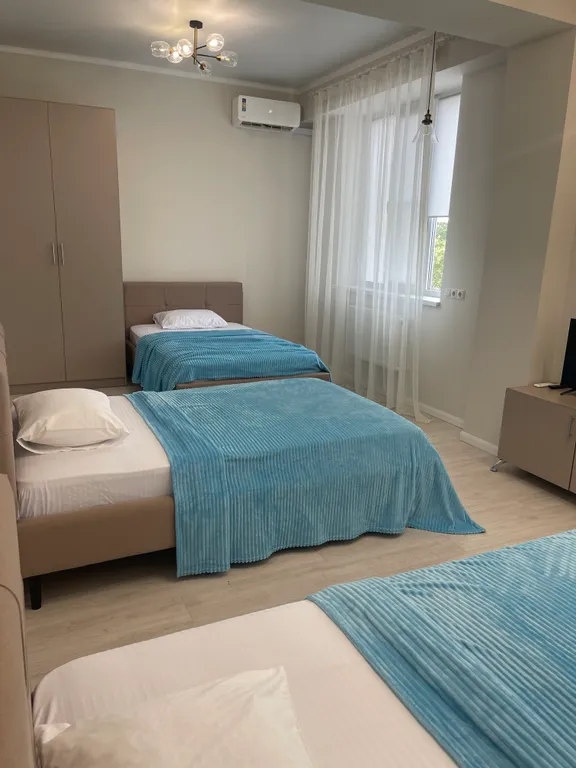 Квартира двухкомнатная на улице Интернациональной, 80 м², Ессентуки — фото 14